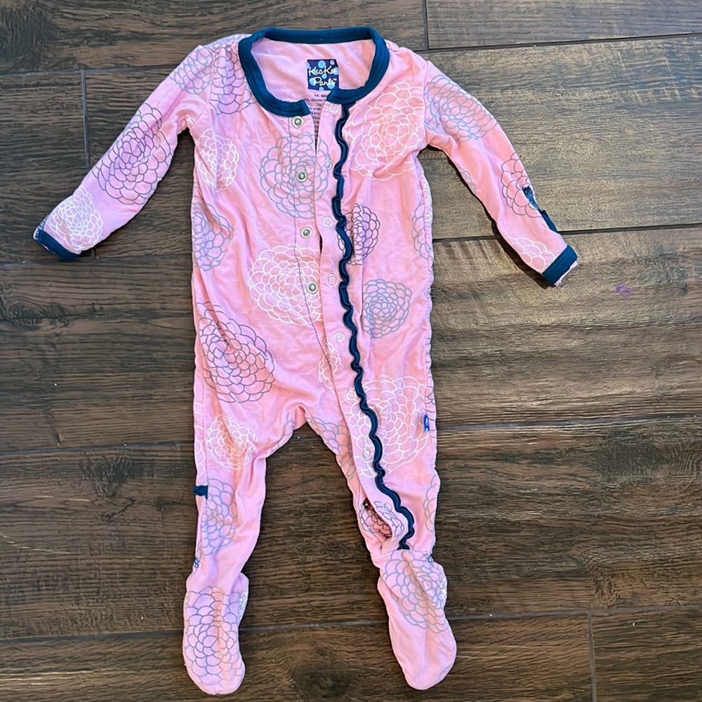 KicKee pants button onesies pajamas 3-6 months